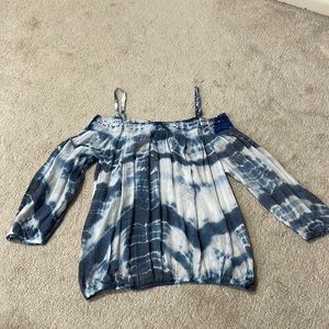Never worn! Three quarter length cold shoulder tie dye shirt